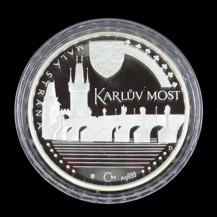 645 let od položení zakl. kamene Karlova mostu
